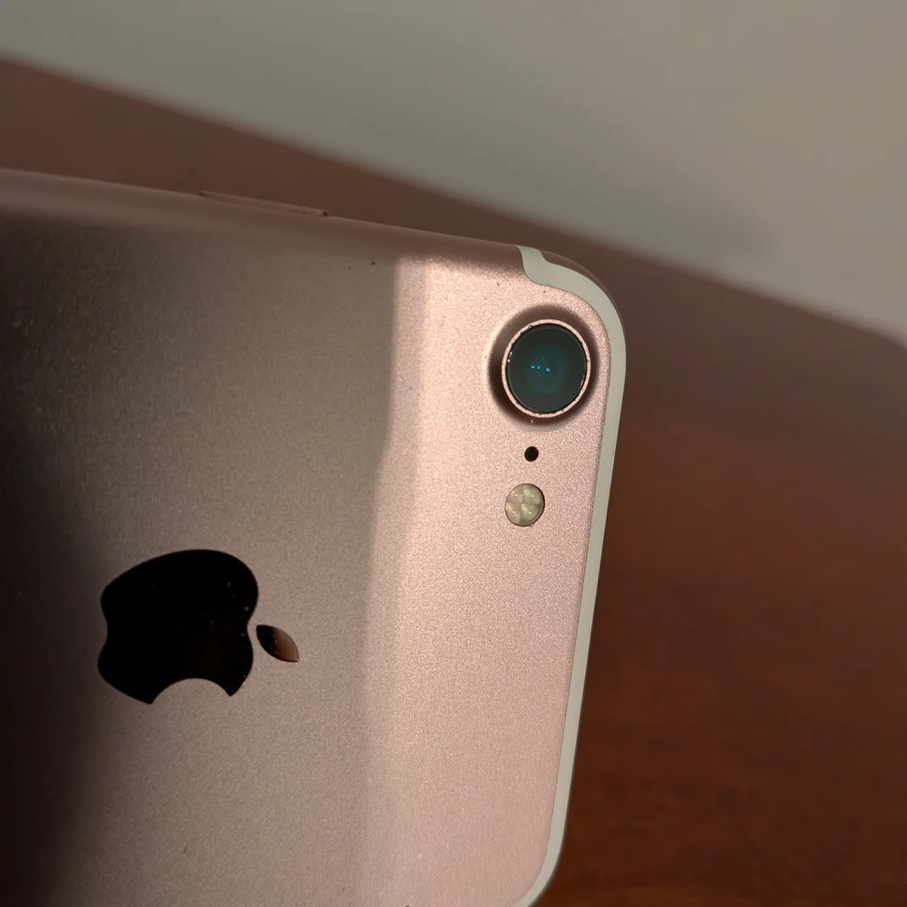 Apple iPhone 7 - Rose Gold